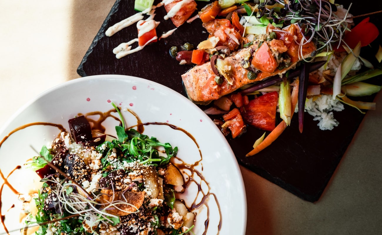 Cuisine gastronomique mettant en valeur les saveurs locales de Montebello